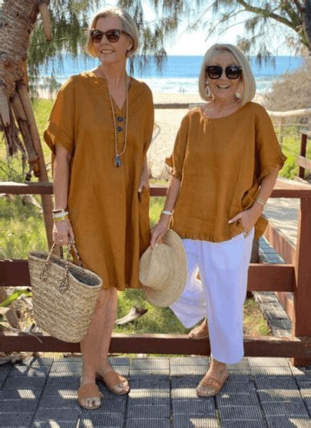 10 Comfortable Travel Outfits For Women Over 60