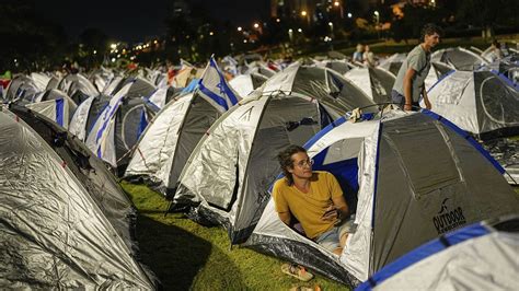 Milhares De Pessoas Em Protesto Contra Reforma Judicial Em Israel