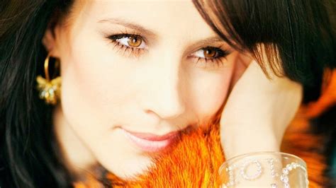 1920x1080 1920x1080 Jill Johnson Face Eyes Brunette Jewerly