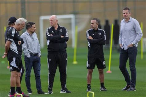 Futuro de Felipão SAF e meta final do Atlético MG Rodrigo Caetano