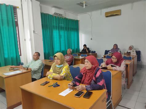 Penyusunan Panduan Pendidikan Program Studi Magister Dan Doktor Ilmu