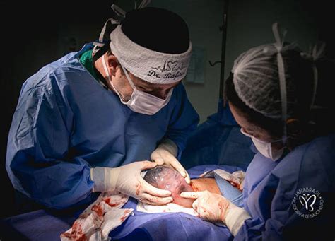 Birth Story En Caul C Section Birth Caught On Camera