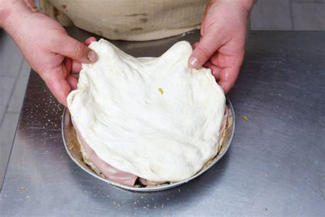 Ricetta Focaccia Ripiena Con Cicoria Mortadella E Pomodori Agrodolce