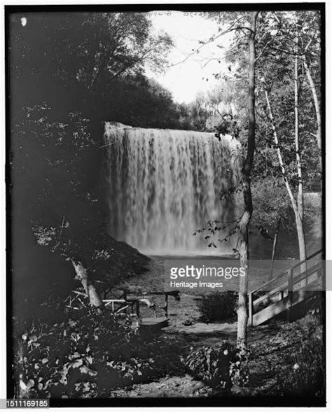 123 Minnehaha Falls Park Stock Photos, High-Res Pictures, and Images ...