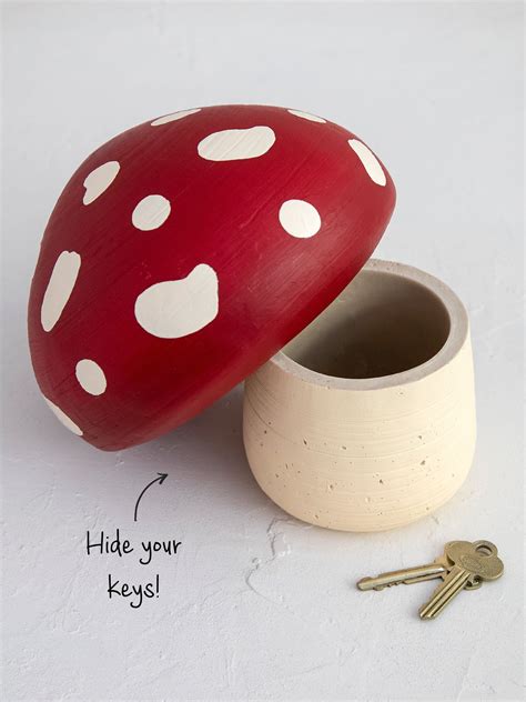 Hideaway Mushroom View1 Clay Diy Projects Diy Clay Crafts Polymer