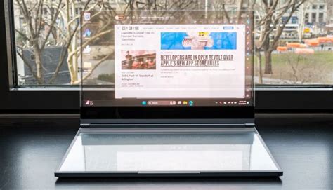 Lenovo Presenta Su Primera Laptop Transparente TEC