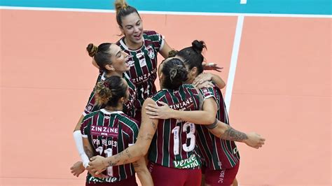 Time de vôlei feminino do Flu está escalado para o duelo desta terça