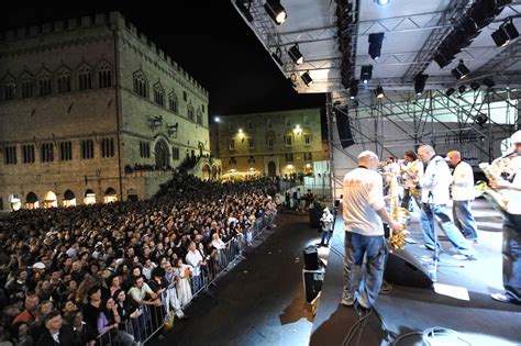 Umbria Jazz La Musica Nel Non Si Ferma Umbria Jazz