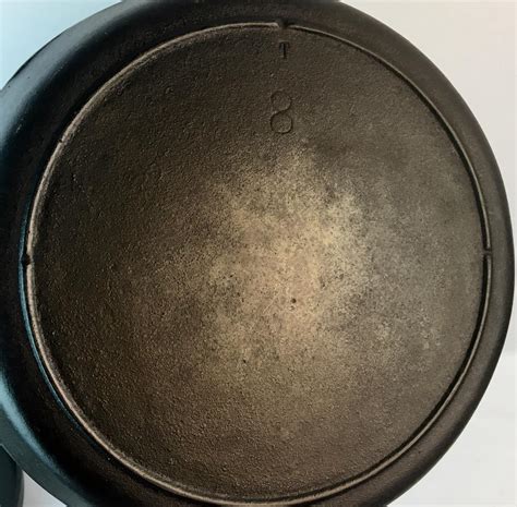 Lot Vintage Lodge No 8 T Cast Iron Skillet W 3 Notch Heat Ring