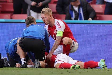 Liverpool Vs Ac Milan Jurgen Klopp Pays Tribute To Simon Kjaer For