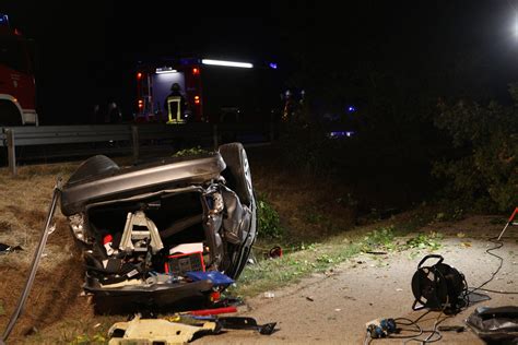 Bilder Von Schwerer Unfall Bei Ansbach J Hriger Mitfahrer Stirbt