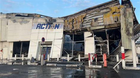 Carrefour Action Nike De Multiples Magasins Victimes De Pillage