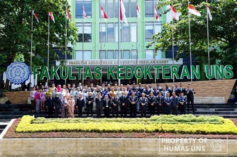 FK UNS Luluskan 50 Wisudawan Dokter Spesialis Periode Februari 2023