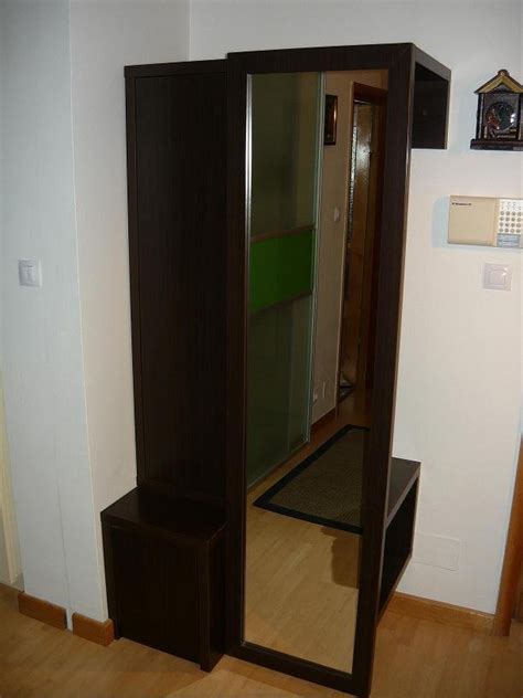 hol intrare  hol accesorii hol