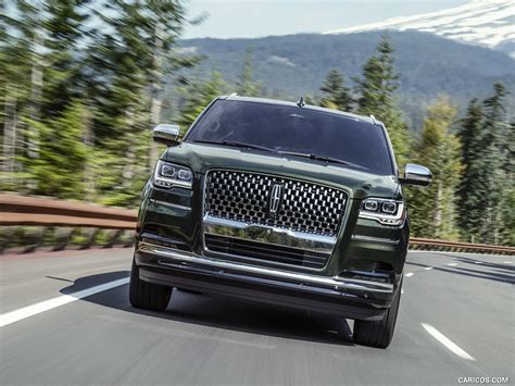 2022 Lincoln Navigator Black Label Central Park Color Manhattan Green