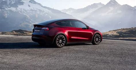 Tesla Model Ynin 2025 versiyonu sızdırıldı