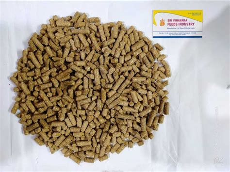 Keep It In Cool Dry Place Yellow Maize Cattle Feed Pellets Packaging