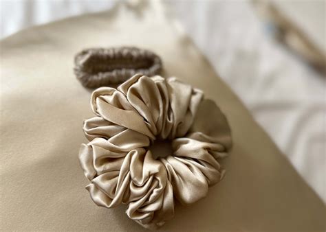 A complete guide on how to get rid of frizzy hair naturally 12