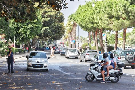 Reggio Calabria Klaus Davi I Locali Del Lungomare Organizzino Class