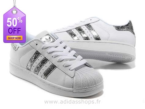 Réduction de prix Noir adidas superstar blanche et rouge pas cher Se