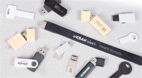 Cuál es la historia de la memoria USB Todo sobre este regalo