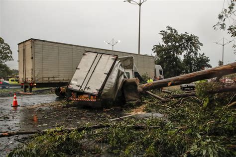 Sobe Para Seis O N Mero De Mortos No Temporal Que Castigou S O Paulo