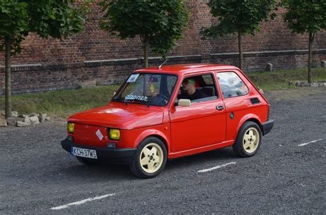 Kultowy Samochód Fiat 126p Elegant Klassikautopl