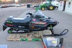 2001 Arctic Cat 600 Snowmobile Lee Real Estate Auction Service