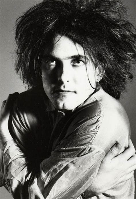 The Cure Robert Smith Photo 2896796 Fanpop