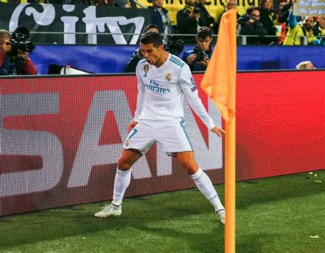 Goal Hero Cristiano Ronaldo Hits Back At Critics Soccer Laduma