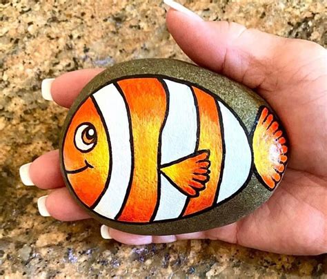 Pin By Claudette Nason On Rock Art In Rock Painting Ideas Fish