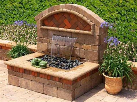 21 Backyard Wall Fountain Ideas to Wow Your Visitors - Page 8 of 21