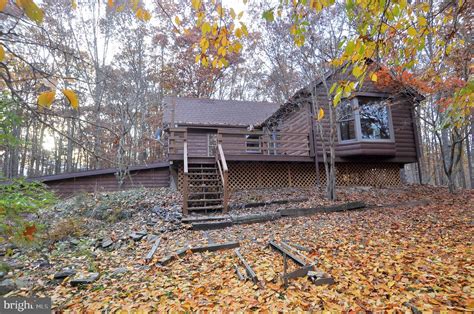 Berkeley Springs Morgan County Wv Lakefront Property Waterfront Property House For Sale