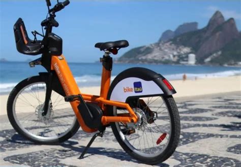 No Rio Dos Usu Rios De Bicicleta Fazem Intermodalidade O