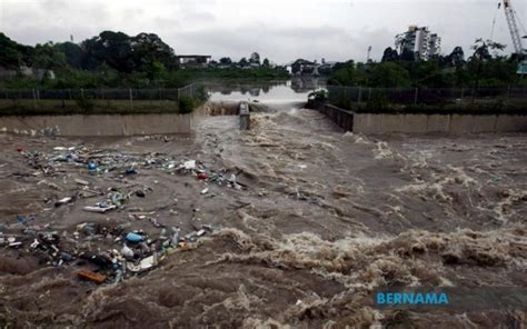 Belanjawan 2023 Enam Projek Tebatan Banjir Akan Ditender Semula