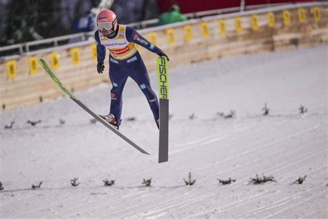 Salto Con Gli Sci Pius Paschke Superiore A Tutti In Qualificazione A