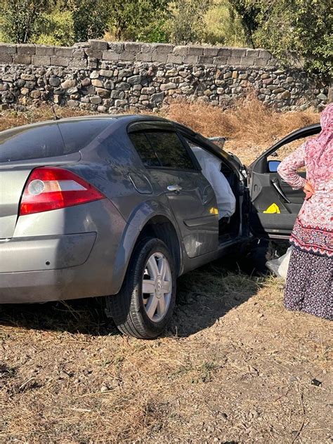 Korkunç kaza Kafa kafaya çarpıştı 1 uzman çavuş ölü 7 yaralı