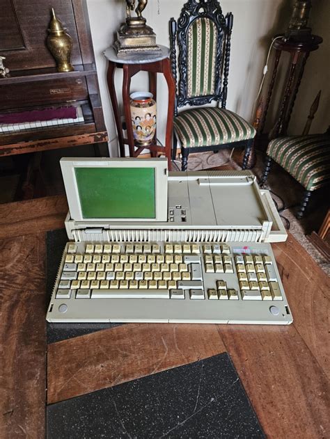 Vintage Vintage Amstrad Portable Personal Computer Ppc 512 For Sale