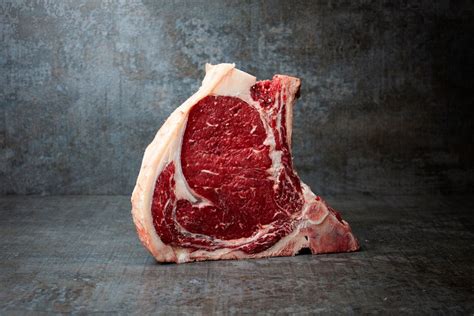 Dry Aged Steaks Mit Knochen Vom Rind Online Kaufen True Wilderness De