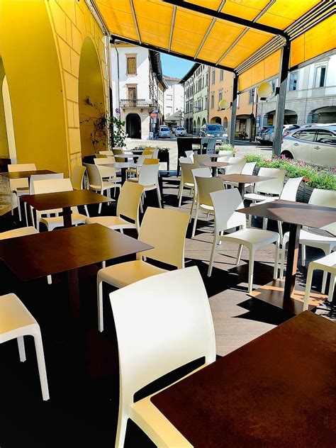 Set Urbino Arredo Bar Ristorante Birreria Con Tavolo Basamento Ghisa