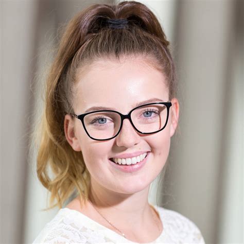 Die "POPSTARS"-Kandidatinnen 2015: Timea | Das sind die "POPSTARS