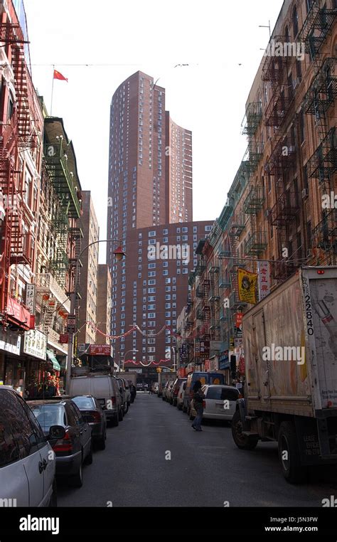 chinatown new york Stock Photo - Alamy