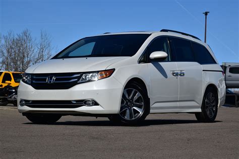 2016 Honda Odyssey | Adrenalin Motors