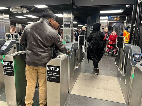 Wide Aisle Turnstiles To Be Installed At 15 Subway Stations