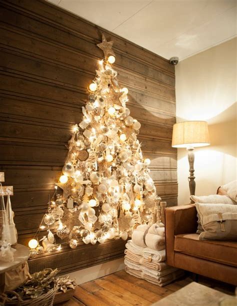 62 Creative Wall-Mounted Christmas Trees - DigsDigs