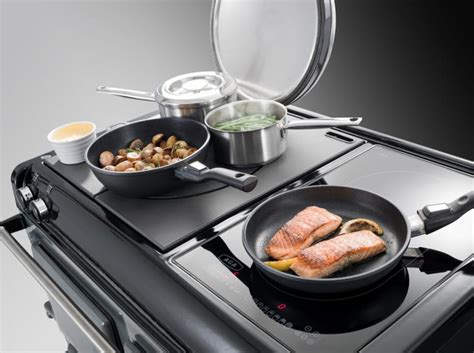 AGA eR3 Series 110 Electric with Induction Hob Linen with Stainless ...
