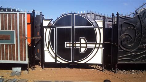 Modern Steel Gate Design | Experts in Steel Gate Fabrication.