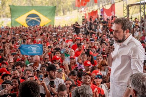 Boulos explora combo de gestões petistas em SP como marca na campanha