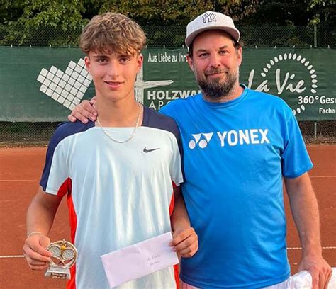 Tennis Stadtmeisterschaften Wachabl Sung Bei Den Herren Dorsten Online