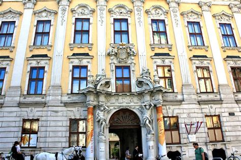 Baroque Architecture in Vienna: Top 10 Places To See